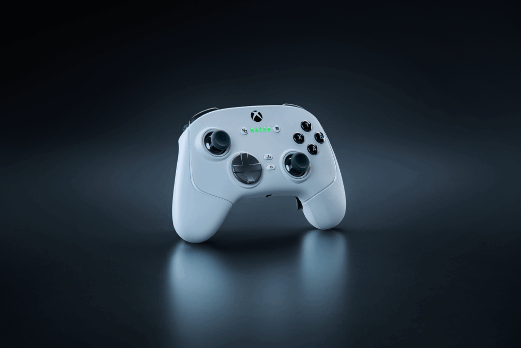 Razer Wolverine V3 Pro - White - Image 1